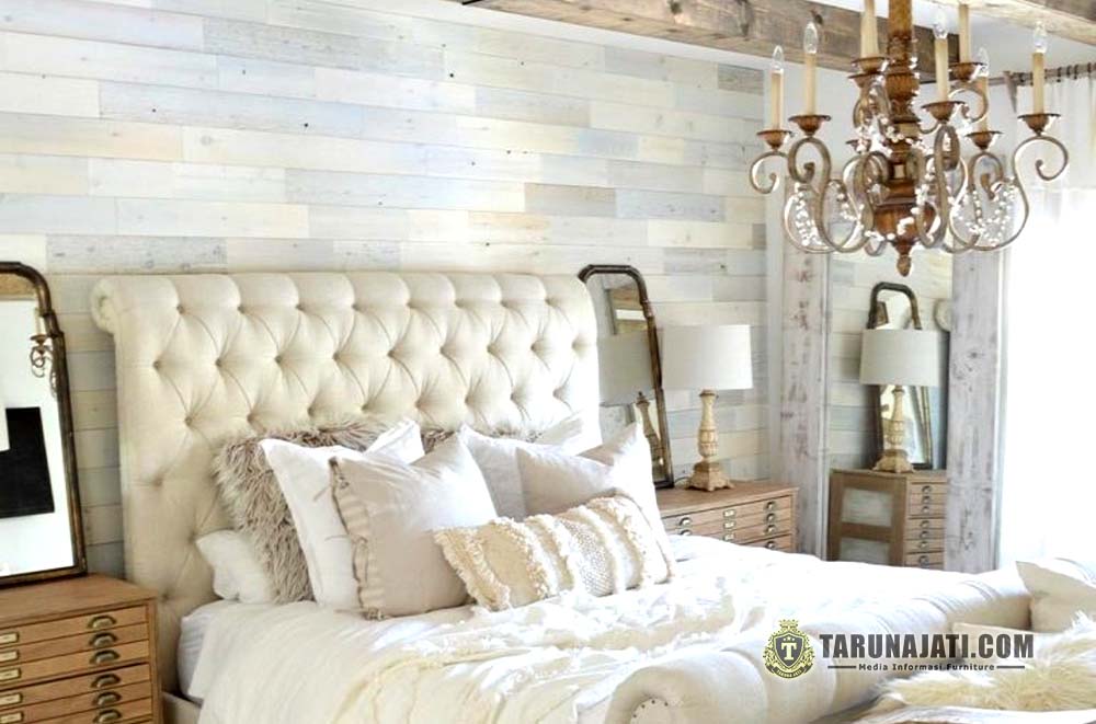 Dinding Skandinavian dengan Kayu Putih