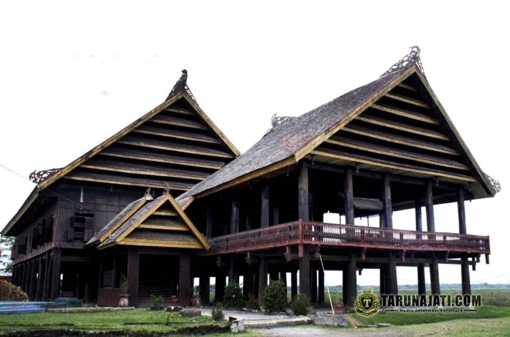 Rumah Adat Suku Bugis