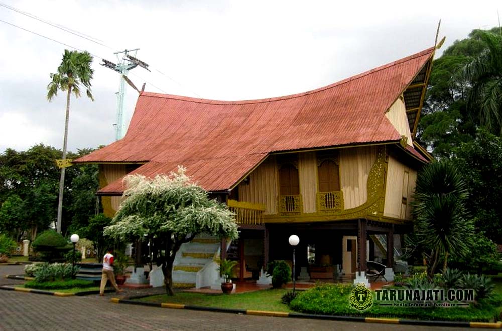 Rumah Melayu Atap Lontiok