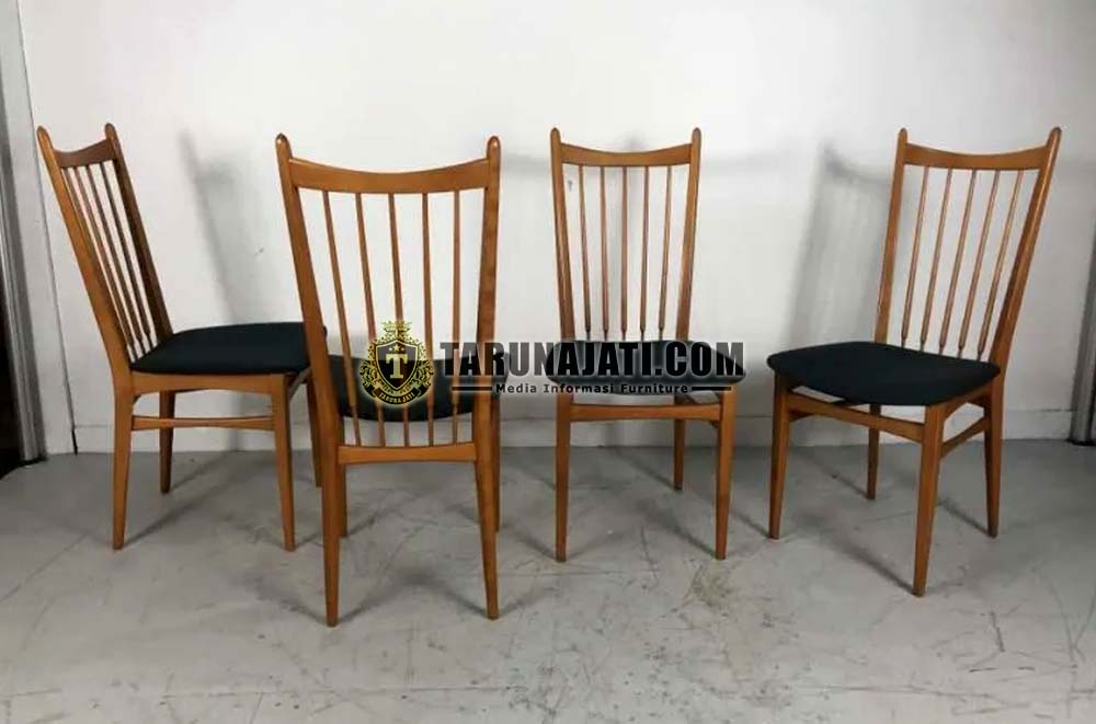 Kursi Cafe Sandaran Jari Jari Dudukan Jok 3 Kursi Cafe Sandaran Jari Jari Dudukan Jok 3